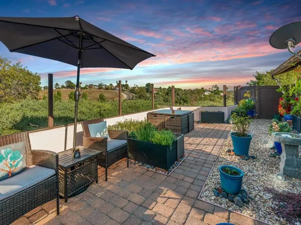 214 Vista Montana Way, Oceanside, CA 92054