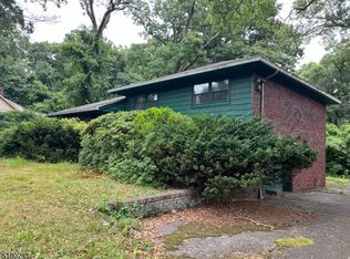 101 Pascack Rd, Township Of Washington, NJ 07676