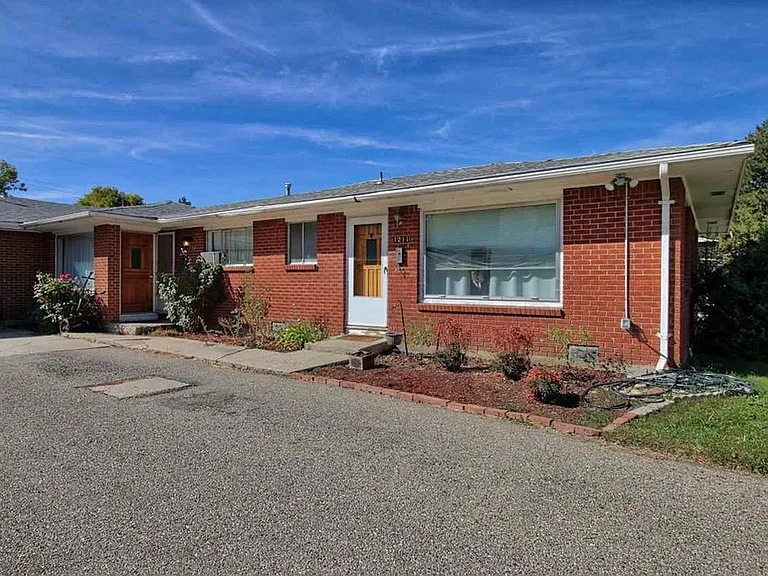 1211 W Martin St — Photo 2