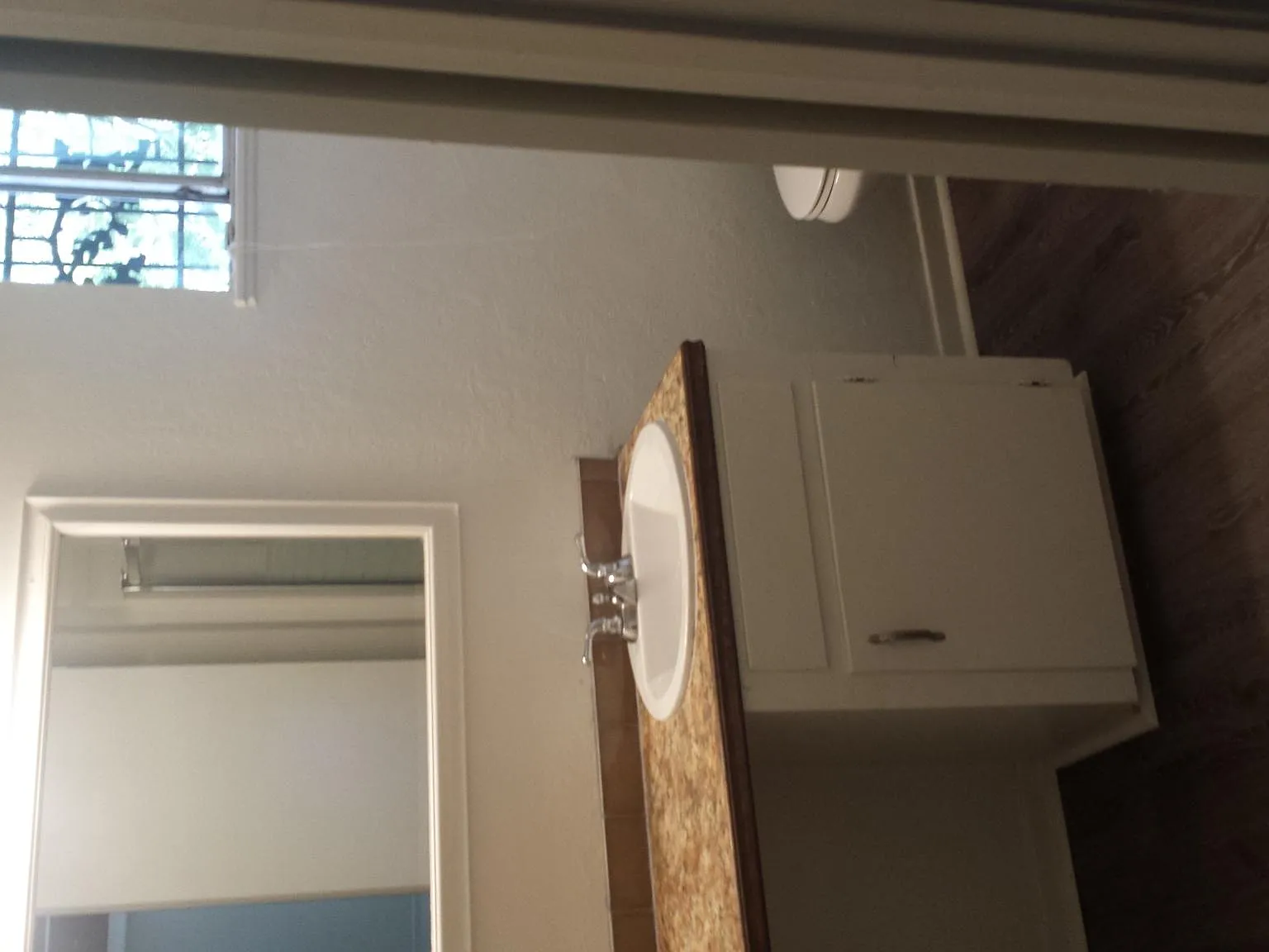 3 bed, $1,100 — Photo 3