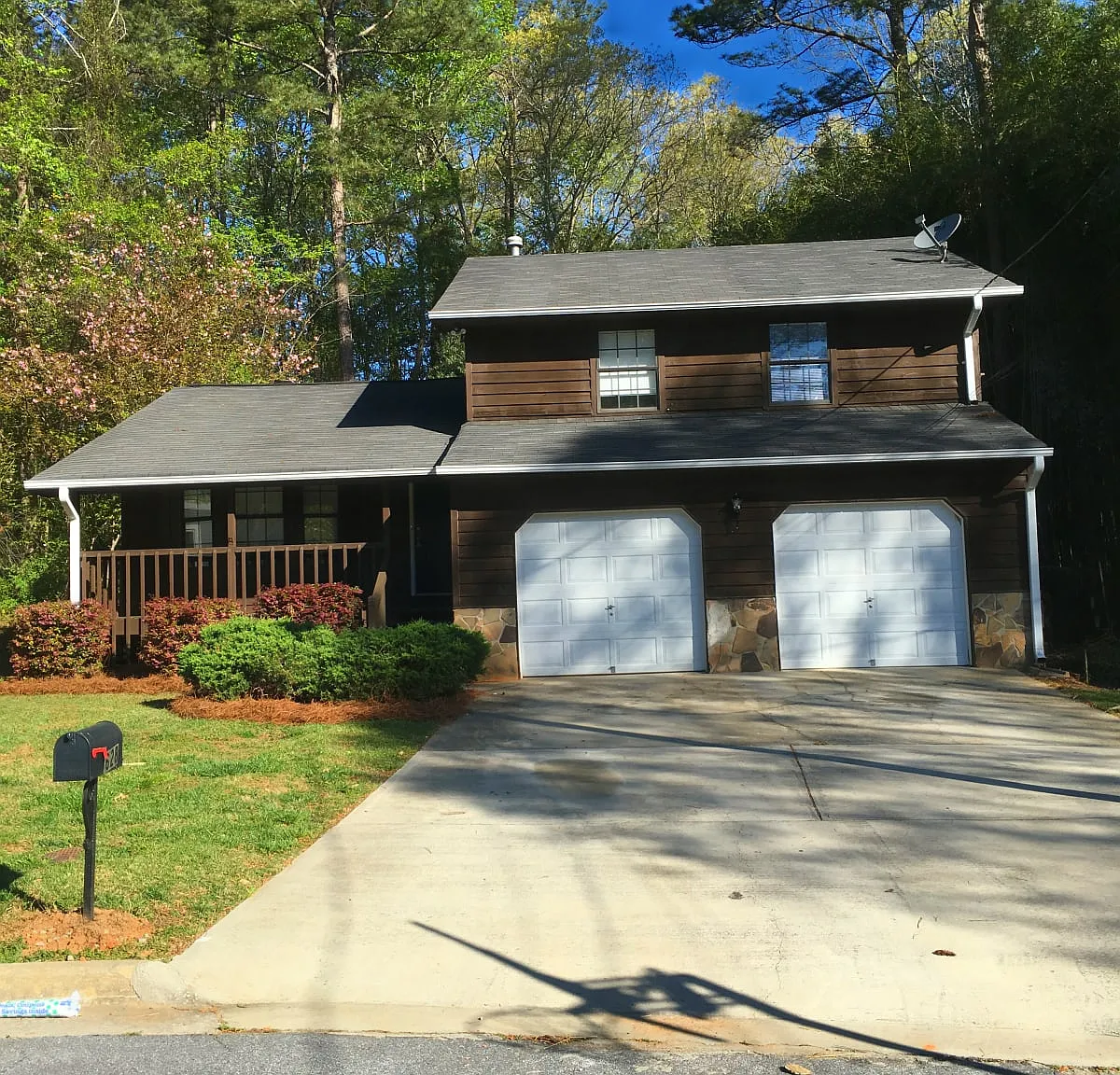 628 Pennylake Court Stone Mountain GA — Photo 2