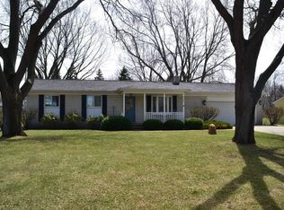 61645 Richfield St, South Lyon, MI 48178