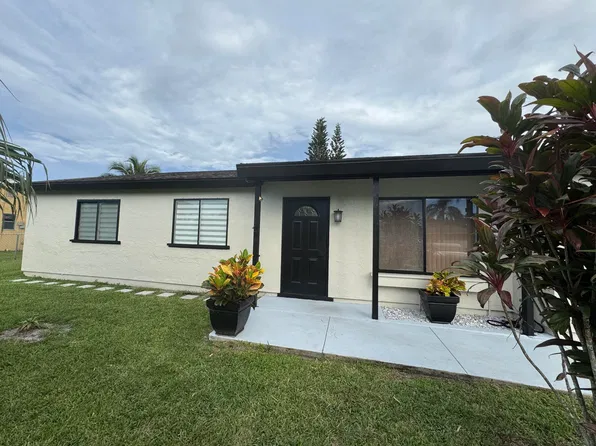 282 SW Bridgeport Dr, Port Saint Lucie, FL 34953
