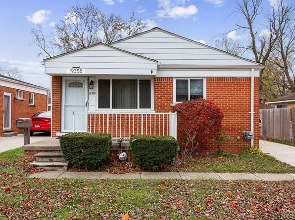 19358 Antago St, Livonia, MI 48152