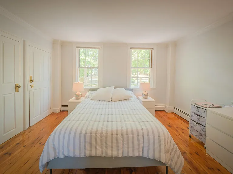 106 Benefit St — Photo 10