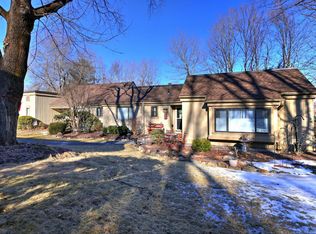 636 Heritage Vlg #B, Southbury, CT 06488