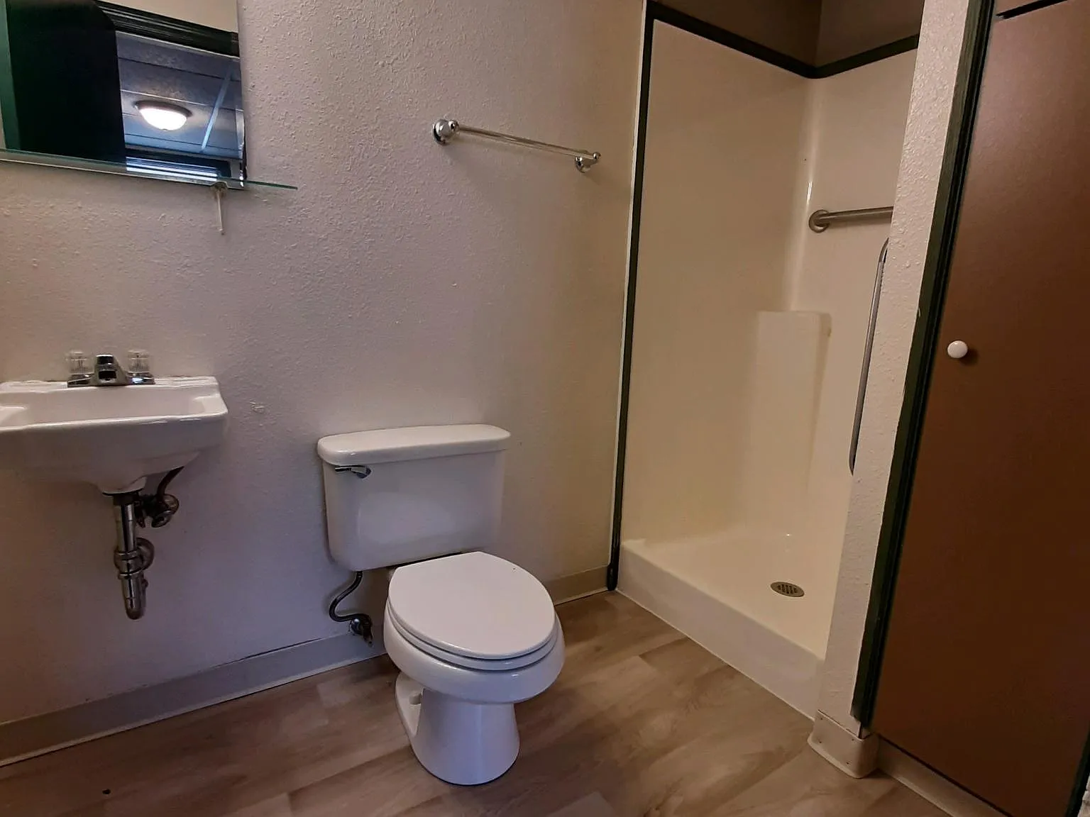 1 bed, $525 — Photo 4