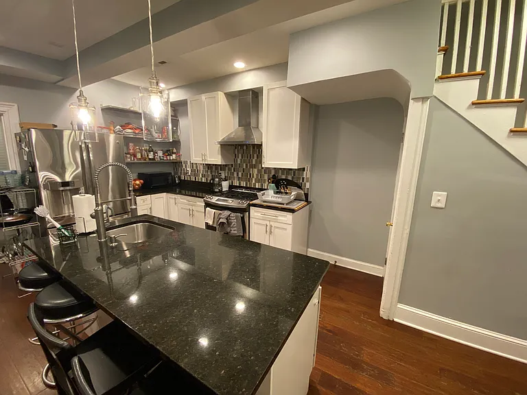 745 Newton Pl NW — Photo 5