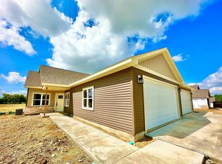 333 Isham St, Stoughton, WI 53589