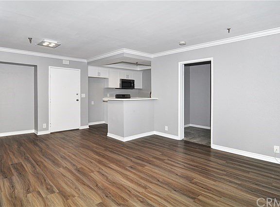 4th image of 4788 Lakeview Ave #48