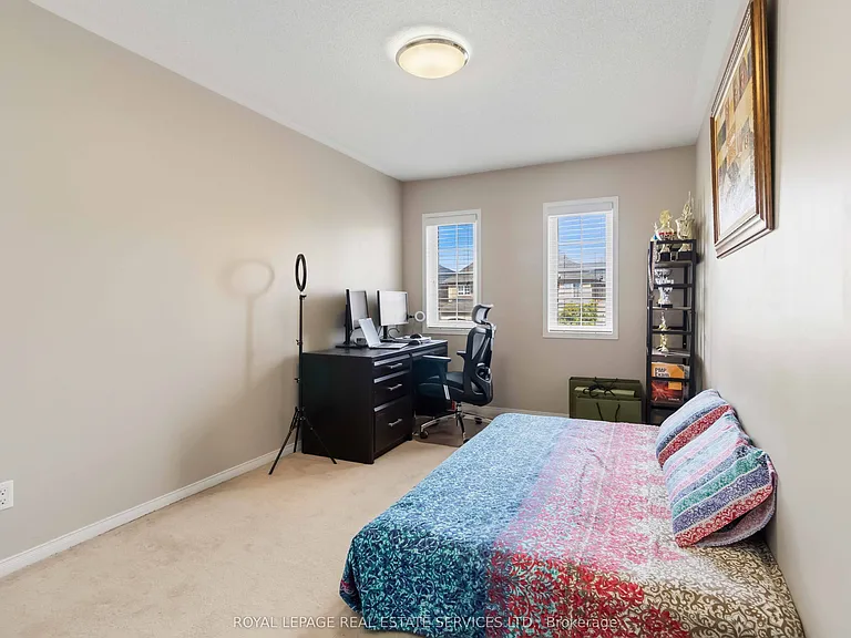 3872 Skyview St — Photo 22