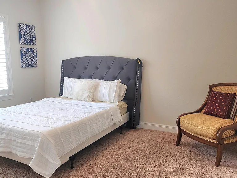 3127 W Waverly Ave — Photo 12