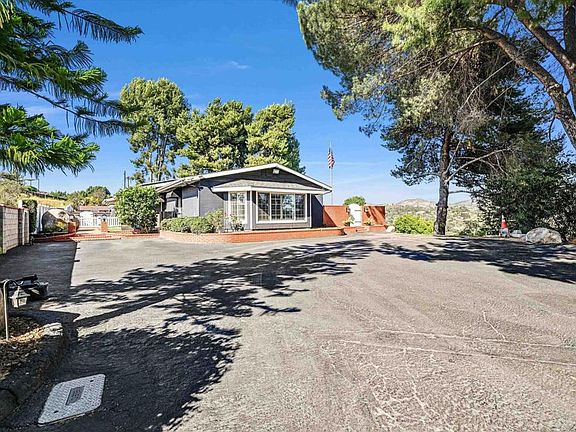 2nd image of 1308 Sundale Rd