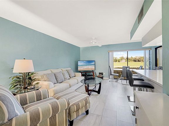 4th image of 5585 Trailwinds Dr APT 312