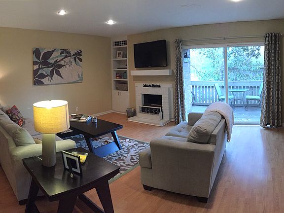 3rd image of 4779 Eagle Crest Dr #2
