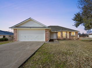 201 Cheyenne Trl, Alvarado, TX 76009