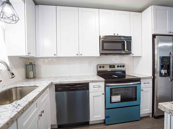 5th image of 7540 Lasalle Blvd