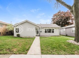9705 S 54th Ave, Oak Lawn, IL 60453