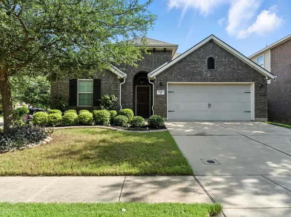 7501 Bancroft Cir, Fort Worth, TX 76120