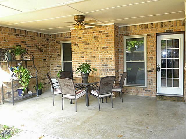1st image of 205 Indian Trace Ln