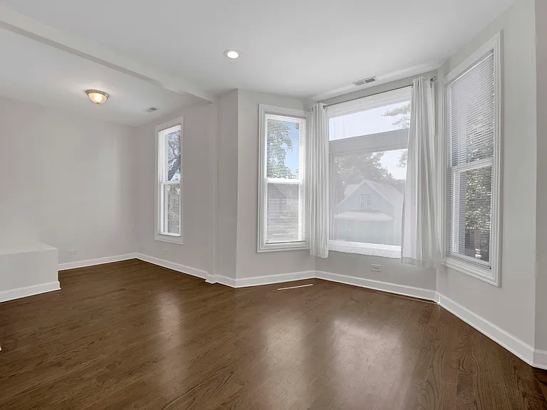 1821 N Tripp Ave #2 — Photo 13
