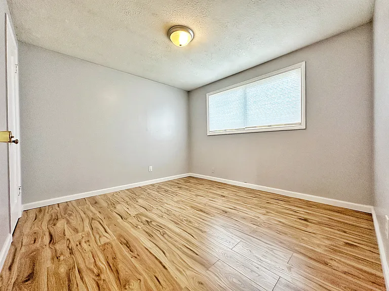 10502 Occident St SW — Photo 12
