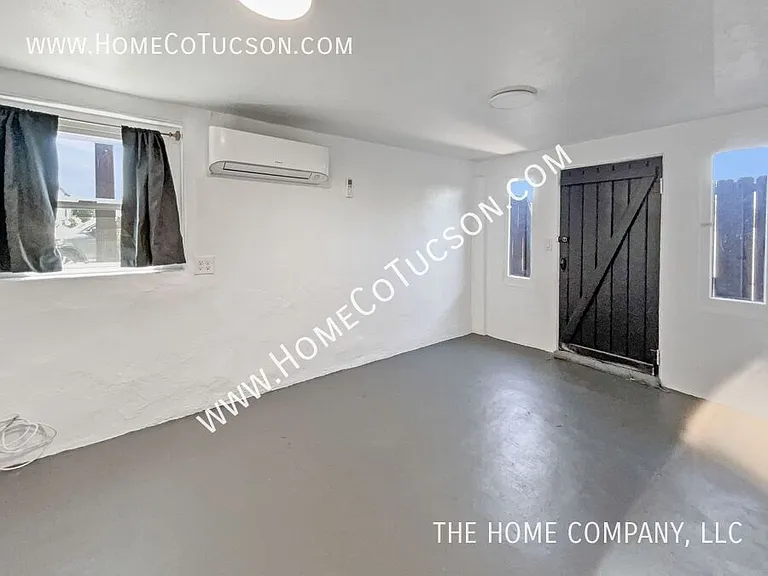 940 E Florita St — Photo 12
