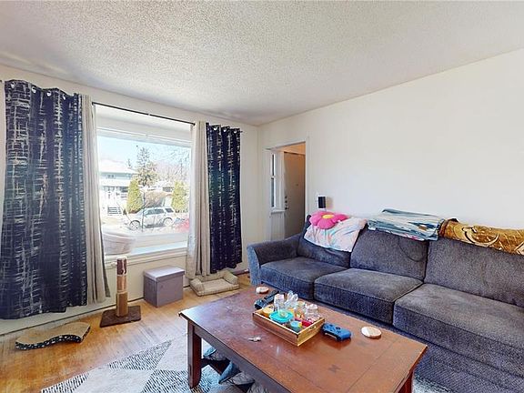 4th image of 1337 Mctavish STREET