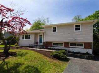 63 Parkview Rd, Elmsford, NY 10523