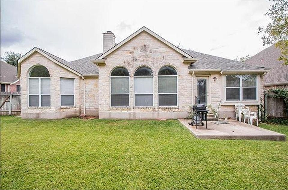 1st image of 2243 Buena Vista Ln