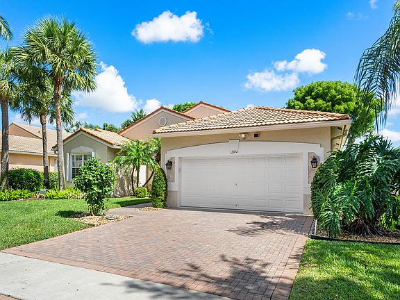 3rd image of 12074 Oakvista Dr