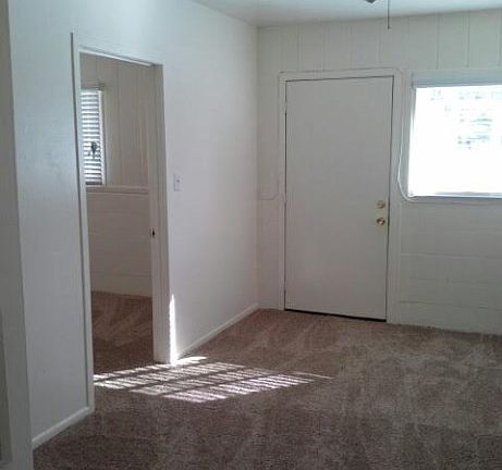 3rd image of 12380 Lakeshore Dr