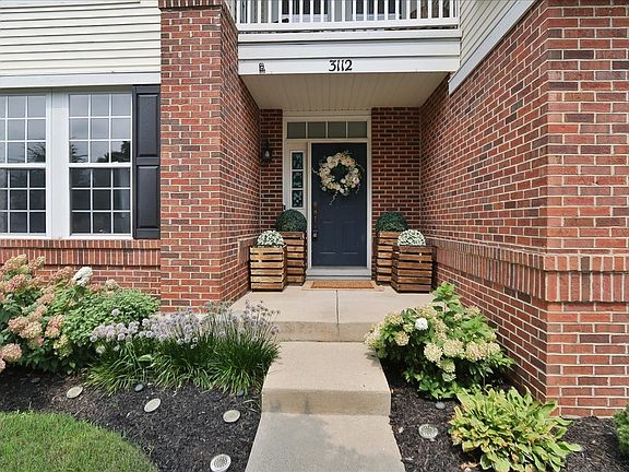 2nd image of 3112 Thunderbird Ct W