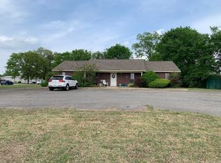 1311 E 16th St, Russellville, AR 72802