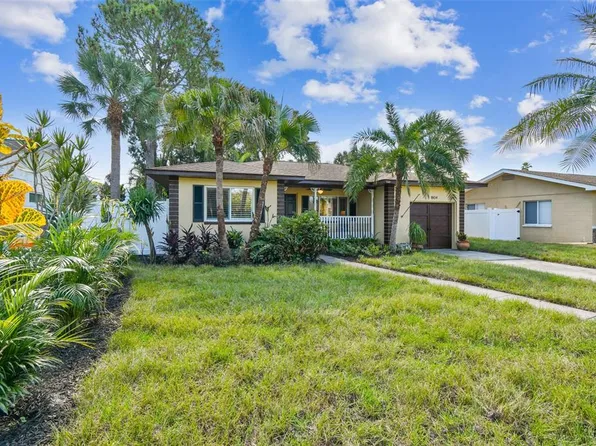 1804 Bayou Grande Blvd NE, Saint Petersburg, FL 33703