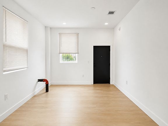5th image of 98 Clinton Ave #101AA