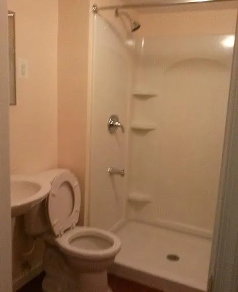 19666 Club Lake Rd #BASEMENT 1BD RM — Photo 5