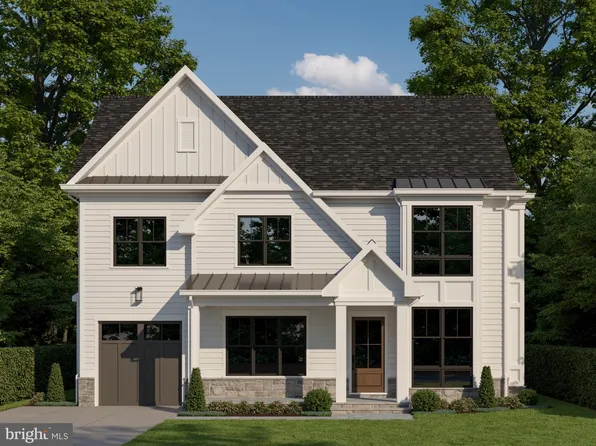 5104 Fairglen Ln, Chevy Chase, MD 20815