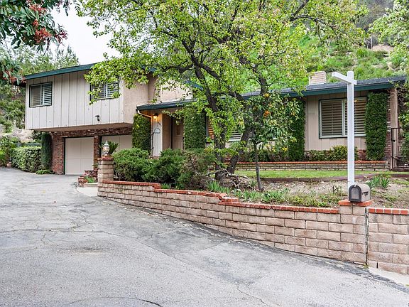 3rd image of 5271 Gould Ave