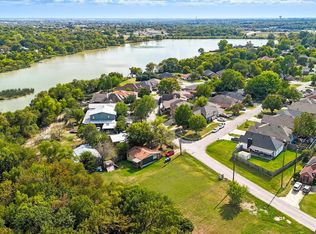 869 Lakeside Dr, Rockwall, TX 75032