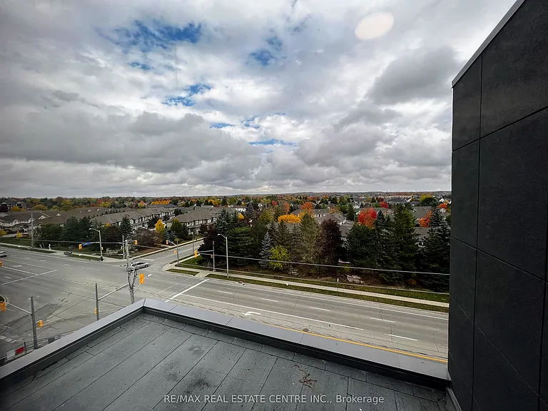 26 Lowes Rd W #614 — Photo 8