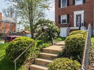 835 Saint Dunstans Rd, Baltimore, MD 21212