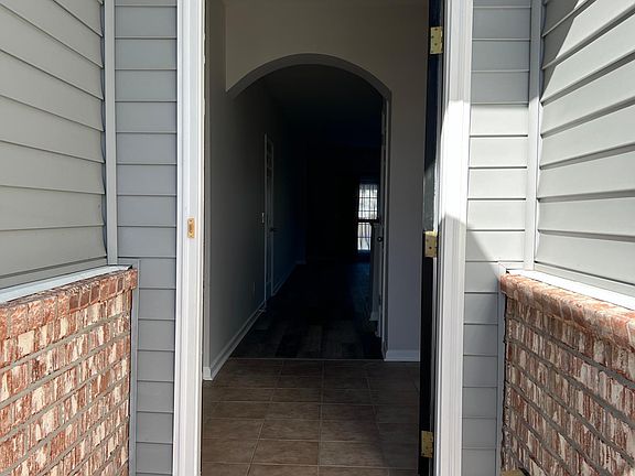 Front door - "shotgun" style layout