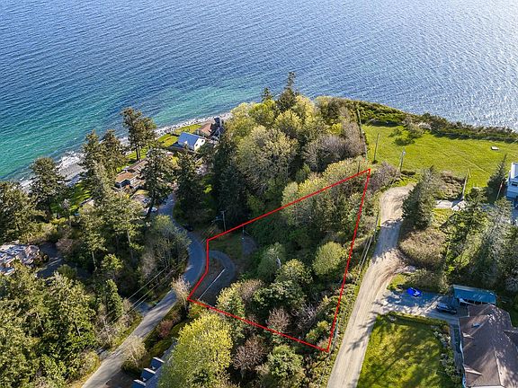 2nd image of 1551 Kye Bay Rd