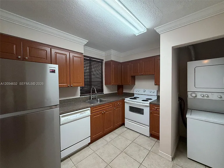 6195 NW 186th St #114 — Photo 3