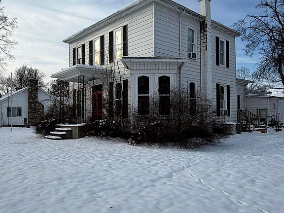 3rd image of 235 N Nottawa St