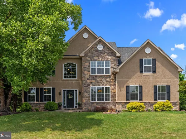 2011 Windsor Dr, Collegeville, PA 19426