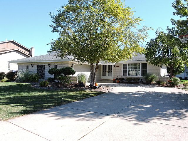 1st image of 13533 S 84th Ave