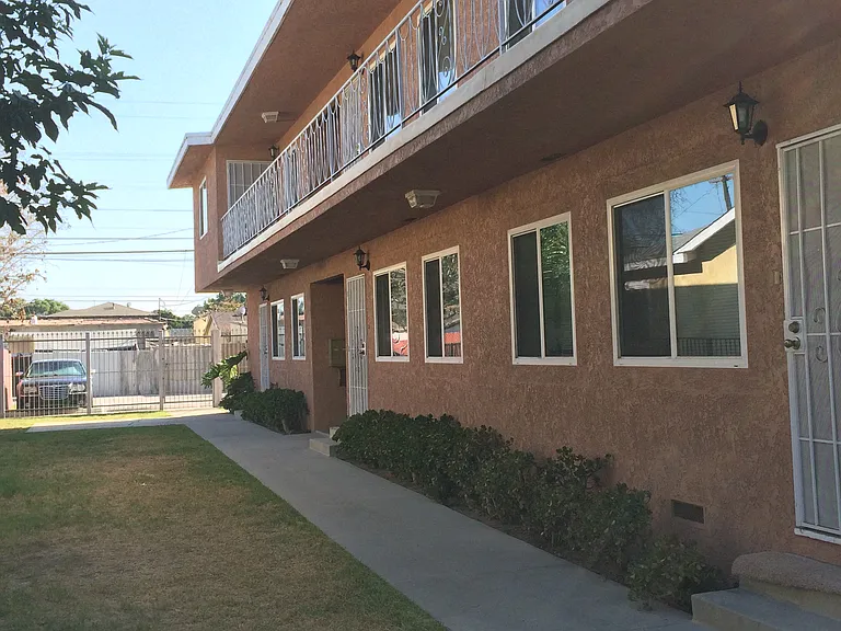456 E Hullett St #4 — Photo 5