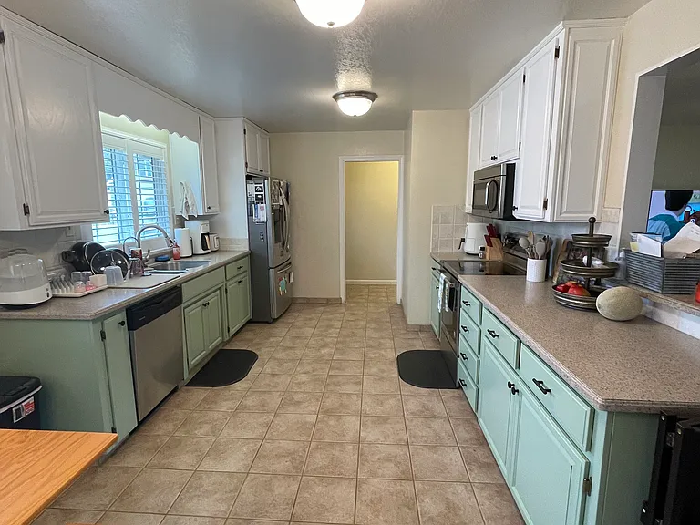 681 David Dr — Photo 7